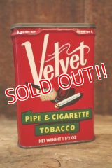 dp-250320-10 Velvet / 1960's Pipe & Cigarette Tobacco Can