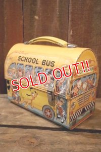 ct-250320-42 Walt Disney's / Aladdin 1960's School Bus Lunchbox