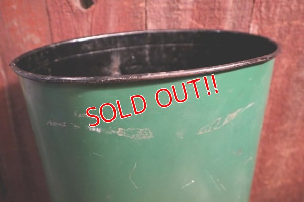 画像8: dp-250404-09 WEIBRO CORP 1970's Sports Themed Metal Trash Can