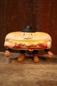 ct-250319-41 MATTEL 1988 FOOD FIGHTERS "MEAN WEENER" Action Figure 