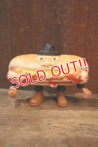 ct-250319-41 MATTEL 1988 FOOD FIGHTERS "MEAN WEENER" Action Figure 