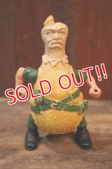 ct-250319-39 MATTEL 1988 FOOD FIGHTERS "LIEUTENANT LEGG" Action Figure 