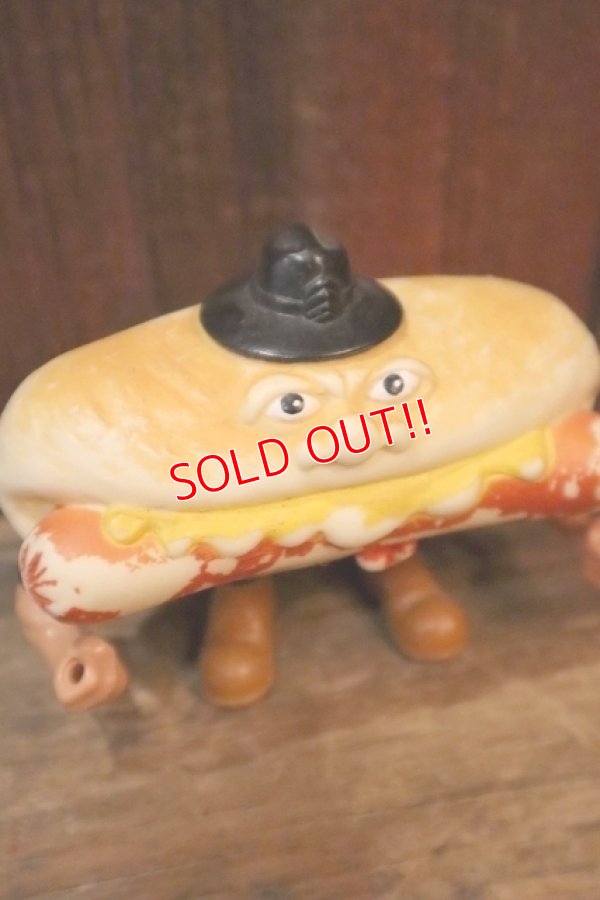 画像2: ct-250319-41 MATTEL 1988 FOOD FIGHTERS "MEAN WEENER" Action Figure 