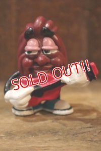 ct-250404-14 The California Raisins / 1988 PVC Figure "Red Guitar Player"