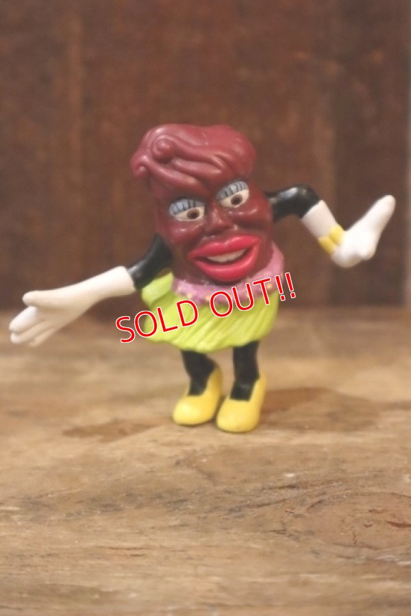 画像1: ct-250404-14 The California Raisins / 1989 PVC Figure "Girl With Grass Skirt"