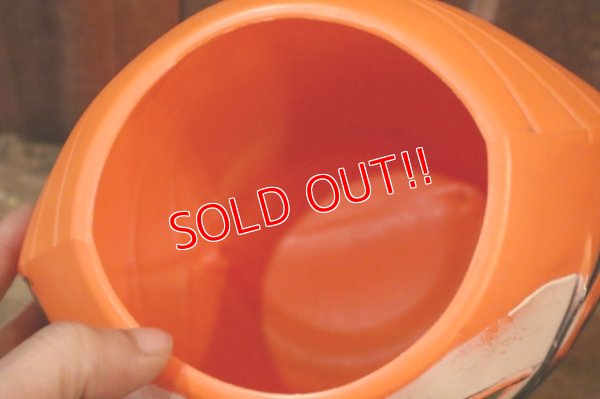 画像9: ct-250319-48 Kellogg's / Tony the Tiger 1960's Plastic Cookie jar