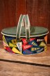 画像1: dp-250404-01 THE OHIO ART CO. 1950's-1960's COLLEGE PENNANTS TIN BOX (1)