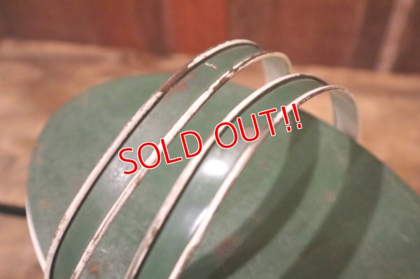 画像6: dp-250404-01 THE OHIO ART CO. 1950's-1960's COLLEGE PENNANTS TIN BOX