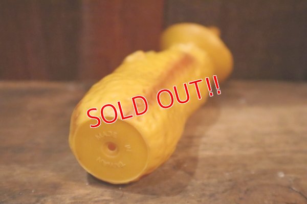 画像6: ct-250205-30 Unknown Peanut (?) Squeaky Toy