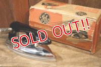 dp-250320-25 GENERAL ELECTRIC 1960's PORTABLE SPRAY SYSTEM AND DRY IRON