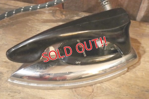 画像4: dp-250320-25 GENERAL ELECTRIC 1960's PORTABLE SPRAY SYSTEM AND DRY IRON