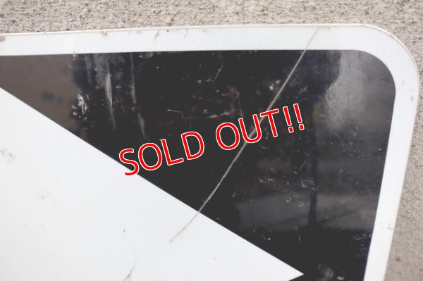 画像2: dp-250531-12 Road Sign "ONE WAY⇒"