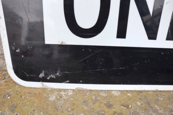 画像6: dp-250531-12 Road Sign "ONE WAY⇒"