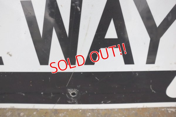 画像4: dp-250531-12 Road Sign "ONE WAY⇒"