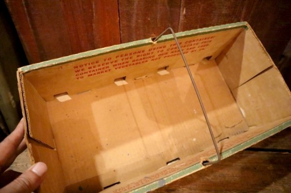 画像10: dp-250319-15 Finest Quality TOMATOES / Vintage Cardboard Box