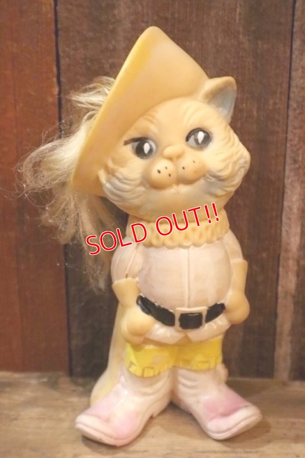 画像1: ct-250205-30 UNKNOWN 1960's〜 "Puss in Boots" RUBBER DOLL