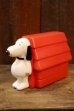 画像1: ct-110309-11 Snoopy and Doghouse / AVON 1970's Non-Tear Shampoo Bottle (1)