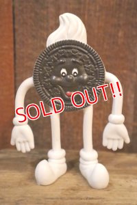ct-250618-04 Nabisco OREO 1990's Dairy Queen Novelty Bendable Figure