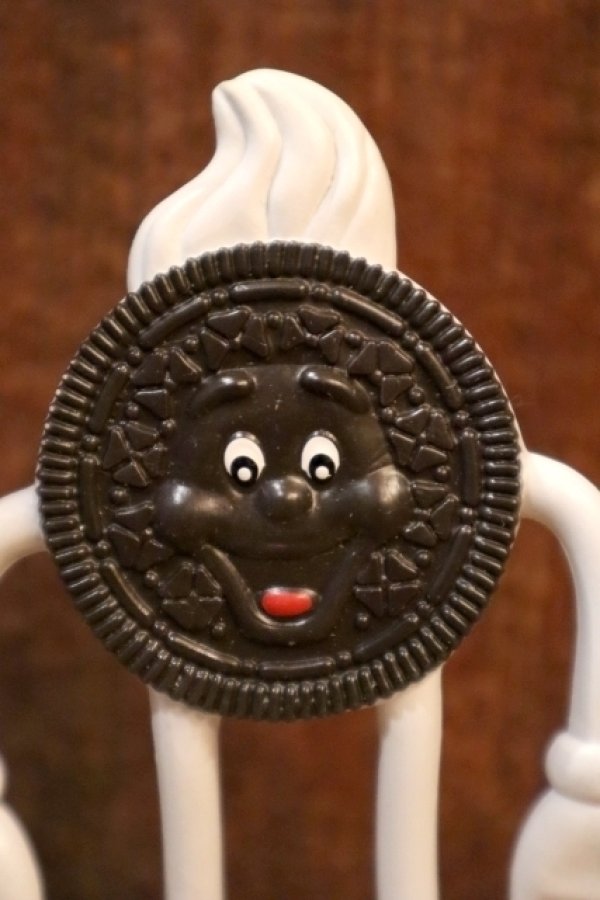 画像2: ct-250618-04 Nabisco OREO 1990's Dairy Queen Novelty Bendable Figure