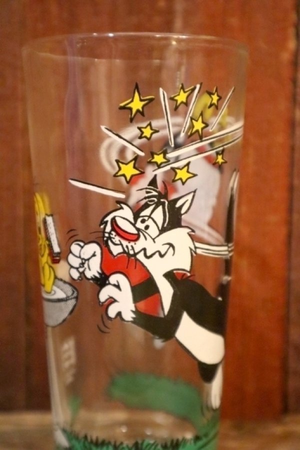 画像2: gt-250618-18 Sylvester, Tweety & Granny / PEPSI 1976 Collectors Series Glass (C) 