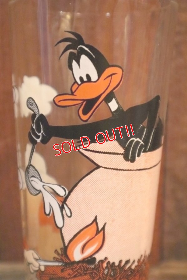 画像2: gt-250618-14 Daffy Duck & Porky Pig / PEPSI 1976 Collector Series Glass (B)