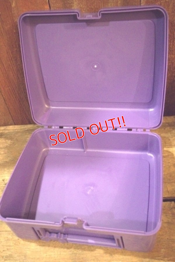 画像8: ct-250618-07 Barbie BAYWATCH LIFE GUARD / THERMOS 1995 Plastic Lunch Box