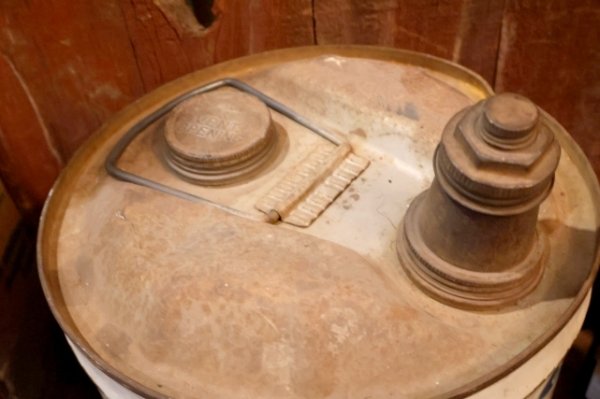 画像8: dp-250618-59  Ford TRACTOR HYDRAULICOIL / 1970's 5 U.S.GALLONS CAN