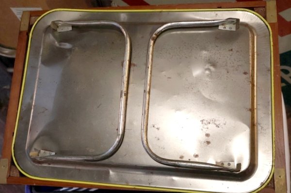 画像10: ct-250618-07 WALT DISNEY CHARACTERS / 1970's Kid's Tin Table