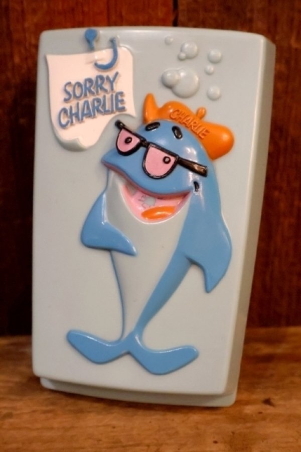 画像1: ct-250618-07 StarKist / Charlie Tuna 1970's Transistor Radio