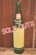 dp-250701-18  7 Up / UCLA BRUINS 1975 NCAA CHAMPION BOTTLE