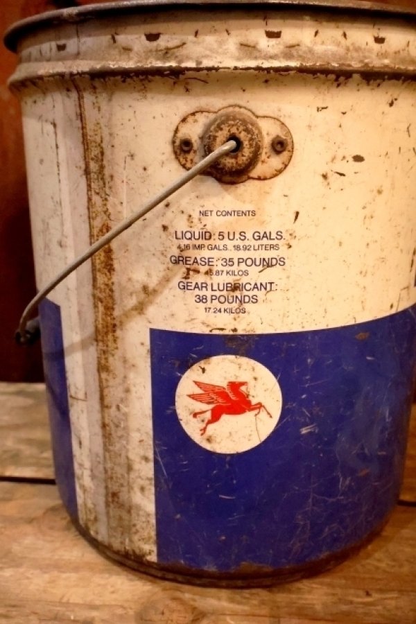 画像5: dp-250618-65 Mobil 1970's 5 U.S. GALLONS GREASE CAN