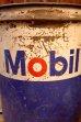 画像2: dp-250618-65 Mobil 1970's 5 U.S. GALLONS GREASE CAN (2)