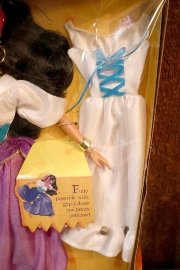 画像3: ct-250618-07 The Hunchback of Notre Dame / Esmeralda MATTEL 1995 Doll