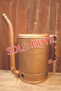 dp-250701-01 SWING SPOUT 1940's HALF GALLON OILER
