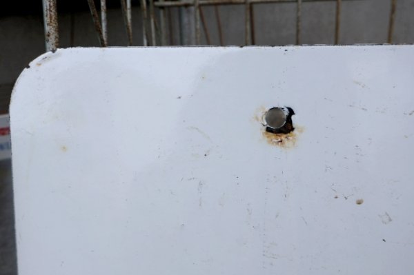 画像8: dp-250701-02 NO PARKING Enamel Road Sign