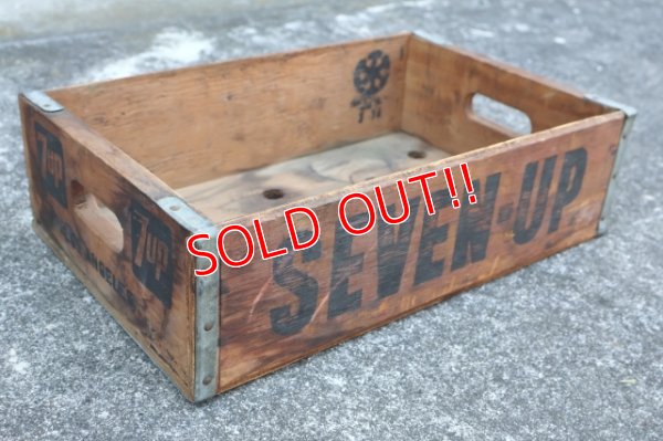 画像1: dp-250722-04 SEVEN UP 7 Up 1970's WOOD BOX