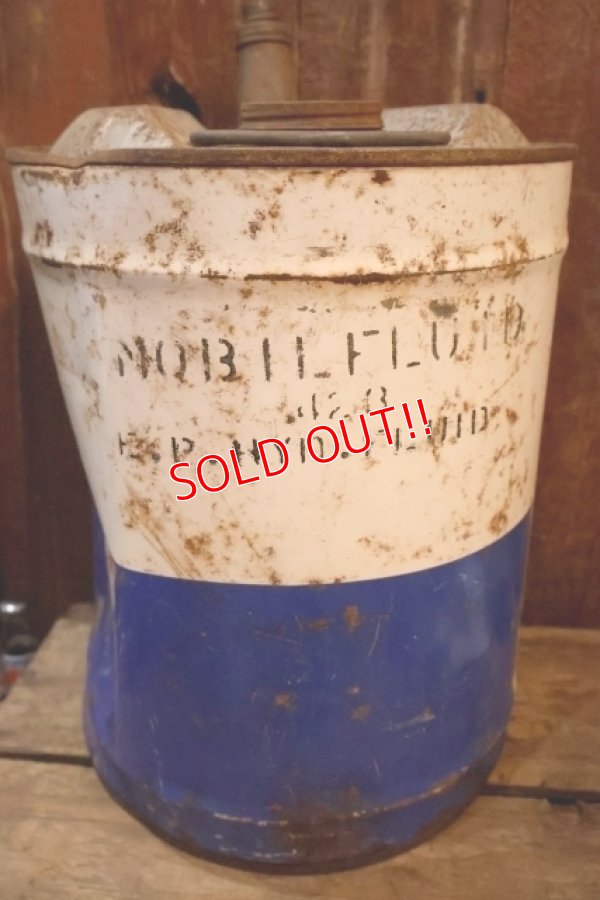 画像3: dp-250618-66 Mobil 1970's 5 U.S. GALLONS OIL CAN