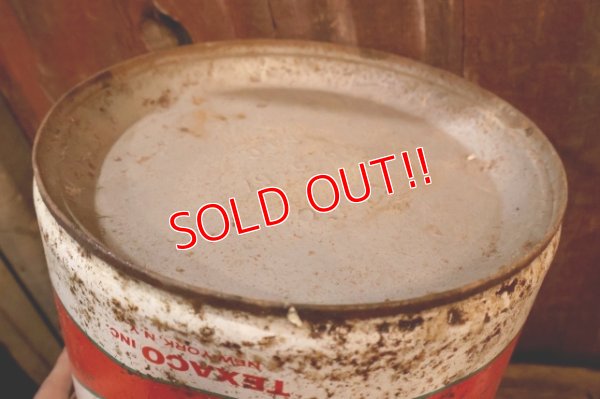 画像10: dp-250618-71 TEXACO 1960's 5 U.S. GALLONS OIL CAN