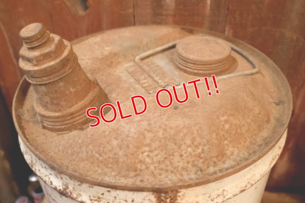 画像8: dp-250618-71 TEXACO 1960's 5 U.S. GALLONS OIL CAN