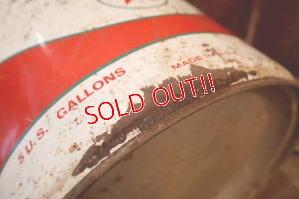 画像9: dp-250618-71 TEXACO 1960's 5 U.S. GALLONS OIL CAN