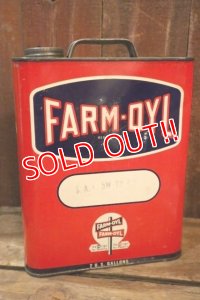 dp-250618-28 THE FARM-OYL COMPANY 2 U.S.GALLONS MOTOR OIL CAN
