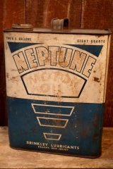 dp-250618-28 NEPUTUNE 2 U.S.GALLONS MOTOR OIL CAN