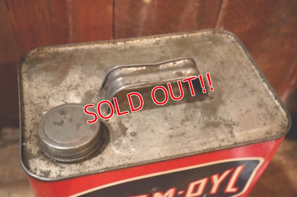 画像8: dp-250618-28 THE FARM-OYL COMPANY 2 U.S.GALLONS MOTOR OIL CAN
