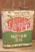dp-250618-83 TRIUMPH 2 U.S.GALLONS MOTOR OIL CAN