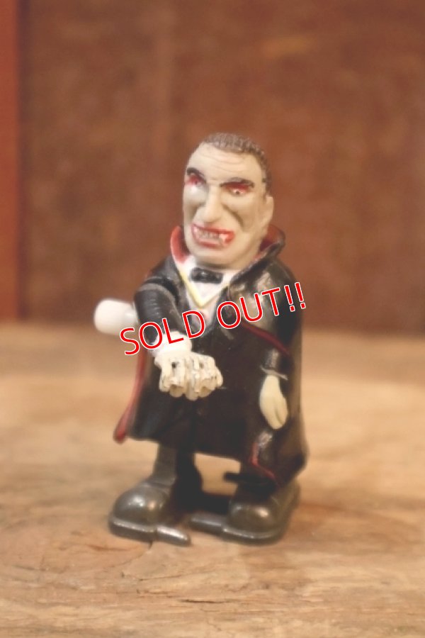 画像1: ct-250728-07 Dracula 1980's Wind Up Toy