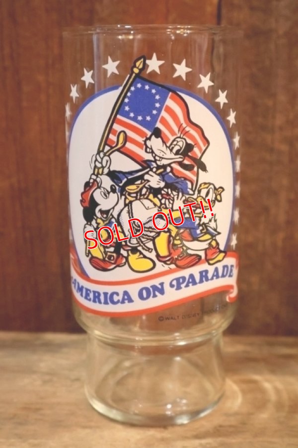 画像1: gs-250803-01 Disney 1970's "AMERICA ON PARADE" Glass