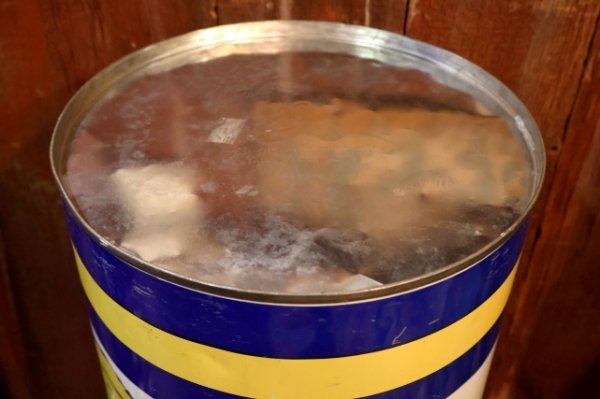 画像12: ct-250801-10 UCLA BRUINS / 1960's-1970's Trash Box