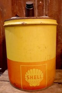 dp-250804-11 SHELL 1970's 5 U.S. GALLONS OIL CAN