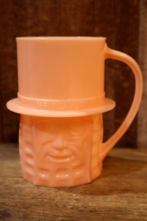 画像1: ct-240301-17 PLANTERS / MR.PEANUT 1950's Plastic Mug (Pink)