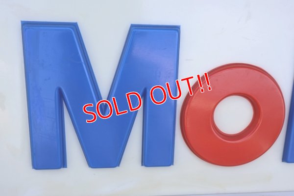 画像2: dp-250618-08 【※店頭ピックのみ】Mobil 1990's Embossed Gas Station Sign
